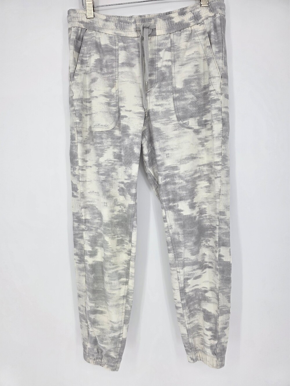 Athleta Farallon Printed Jogger Pants Gray White Tie Dye Drawstring Size 8